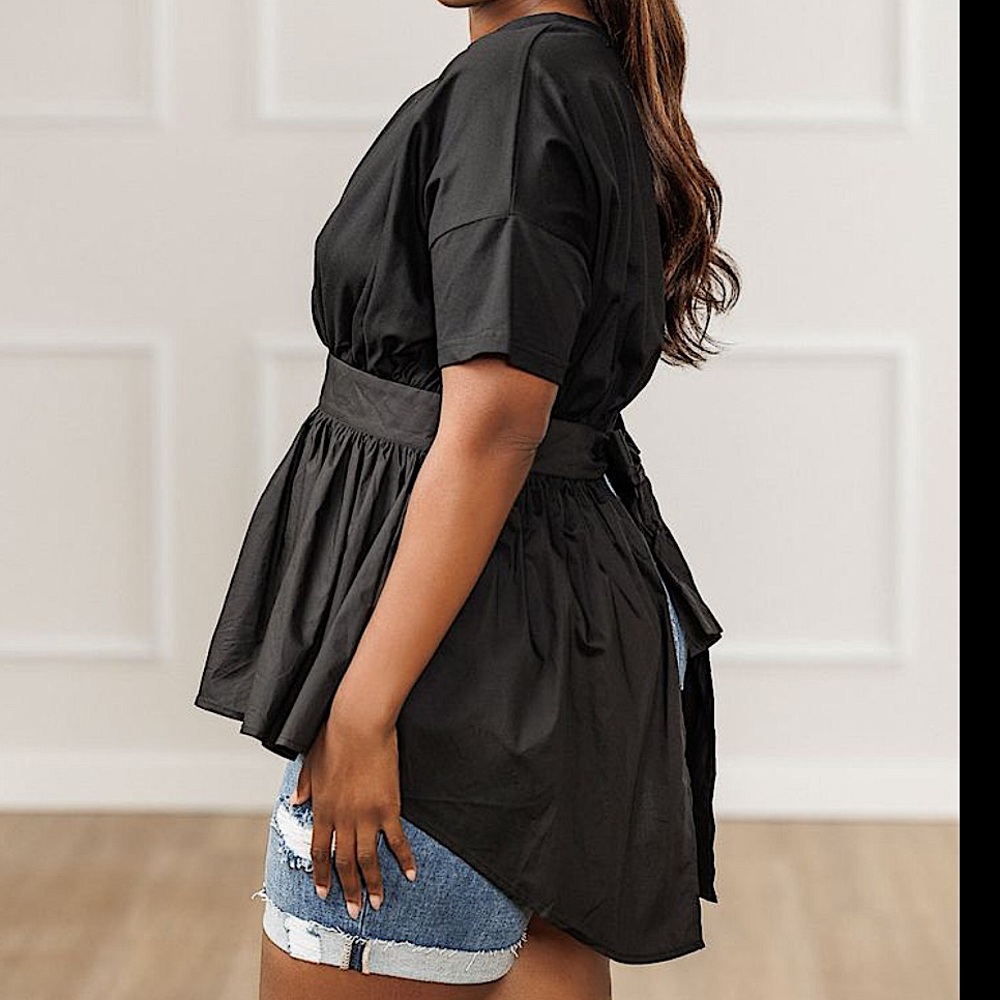 BNWOT J Brooks Boutique cinch open back top